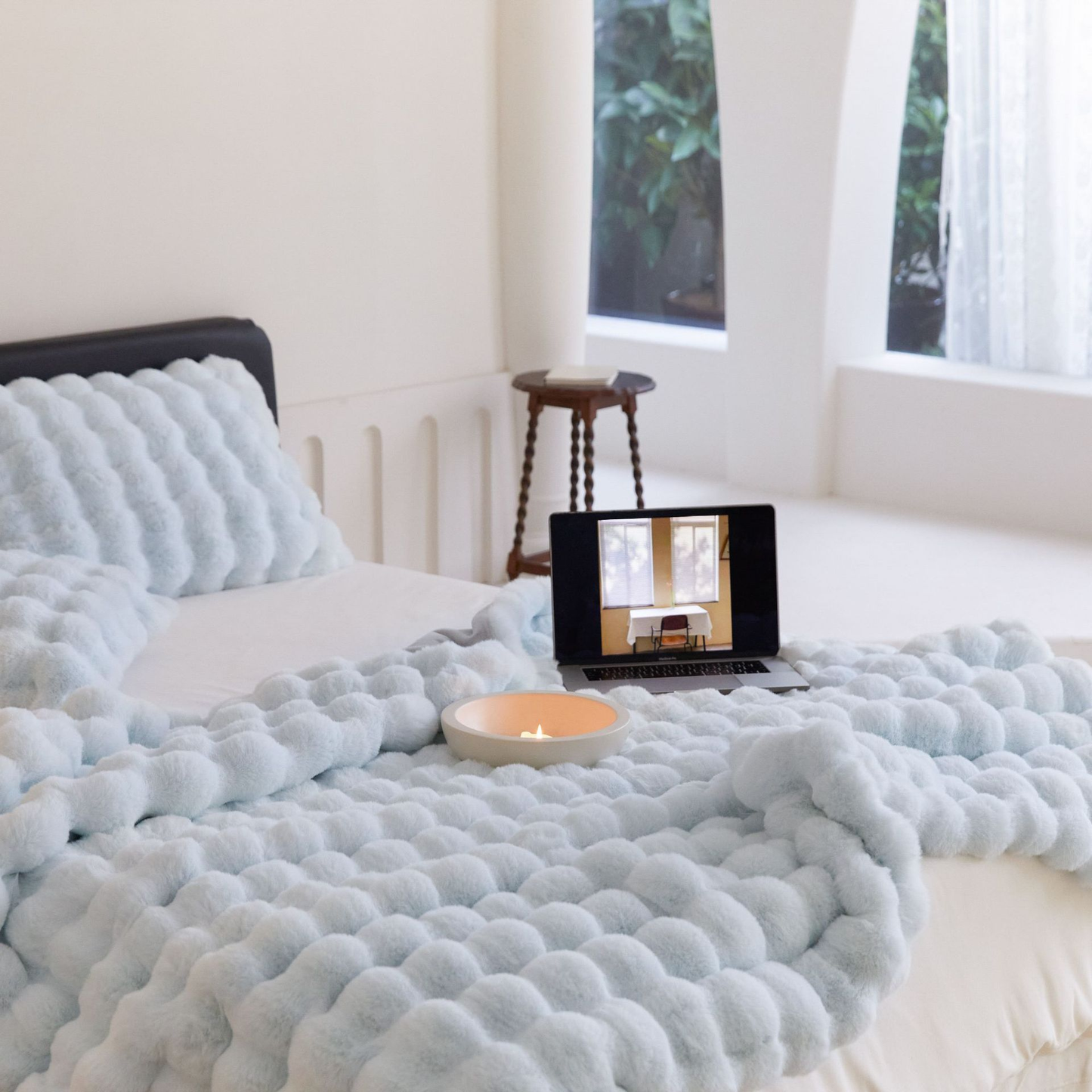 Double-Sided Faux Rabbit Fleece Blanket – Soft All-Season Throw for Bed, Sofa, Travel – Machine Washable, Cozy Plush Comfort 4