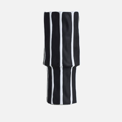 Black Ceramic Vase with Geometric Design – Handmade Decorative Piece for Modern Home Decor 6