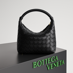 Wallace Mini Bag