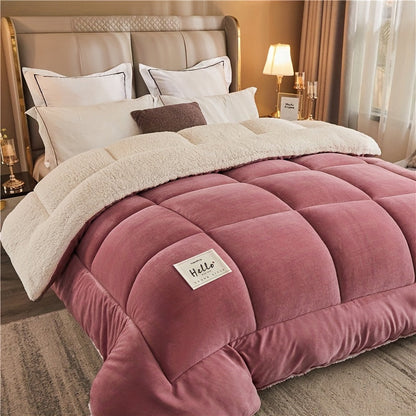 Reversible Triple-Layer Quilt – Warm, Breathable Polyester Blanket for Year-Round Comfort in Blue, Pink, Grey 7